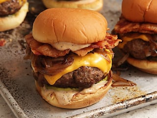 hamburguesa-tocino-5-tips-optimizar-sitio-web.jpg